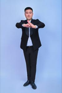 张栋梁